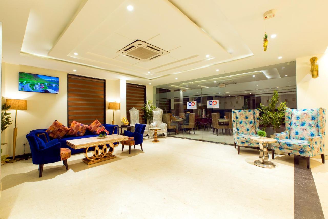 The Vegas By De Pavilion, Delhi Airport Exterior foto